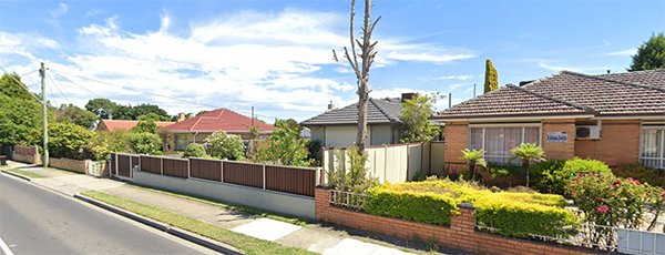 Fragile cargo by sea to Australia